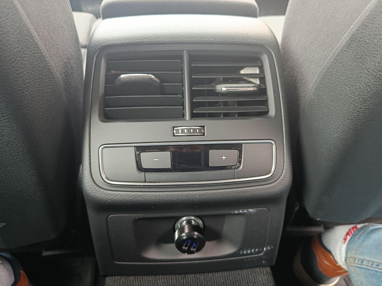 Audi A4 Business Advanced 2.0 35 TDI MHEV #10442