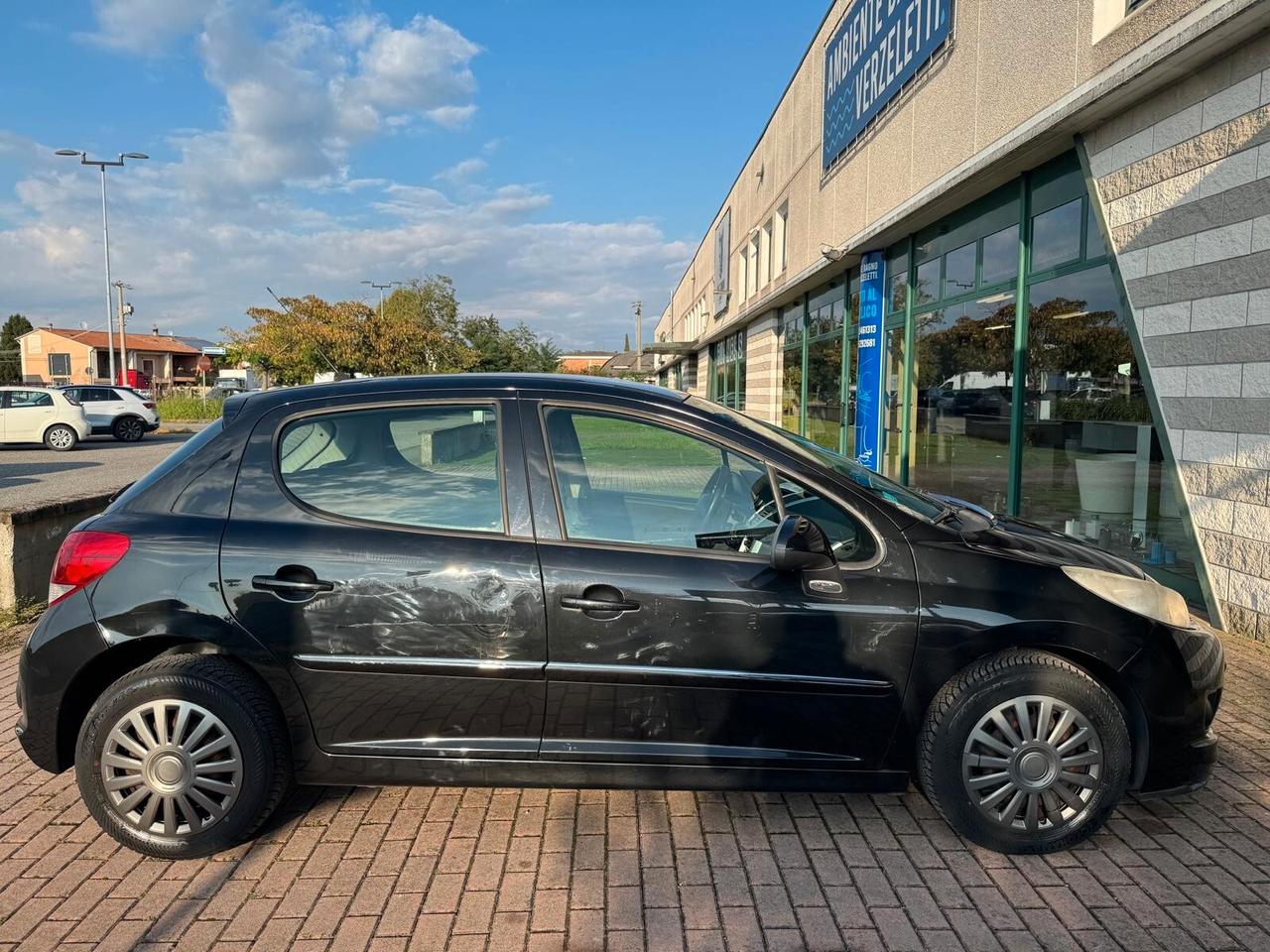 Peugeot 207 Plus 1.4 8V 75CV 5p. ECO GPL