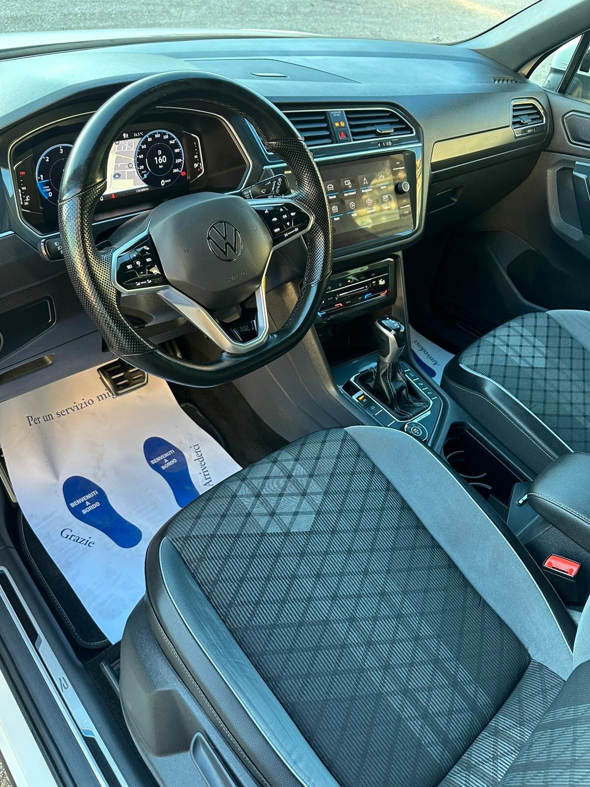 Volkswagen Tiguan 2.0 TDI 150 CV SCR DSG 4MOTION R-Line