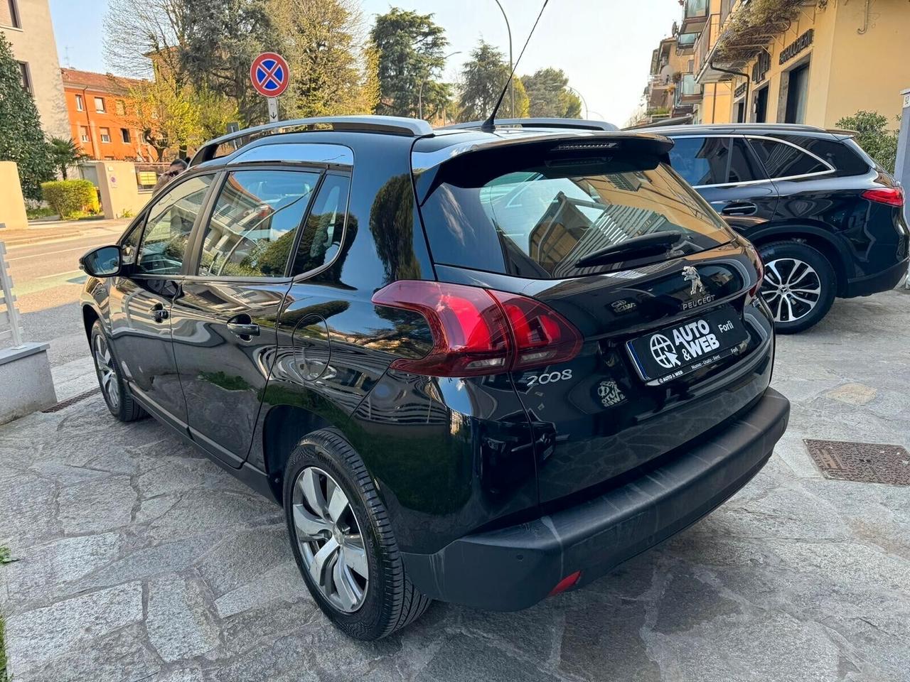PEUGEOT 2008 PureTech 82cv ALLURE NEOPAT.