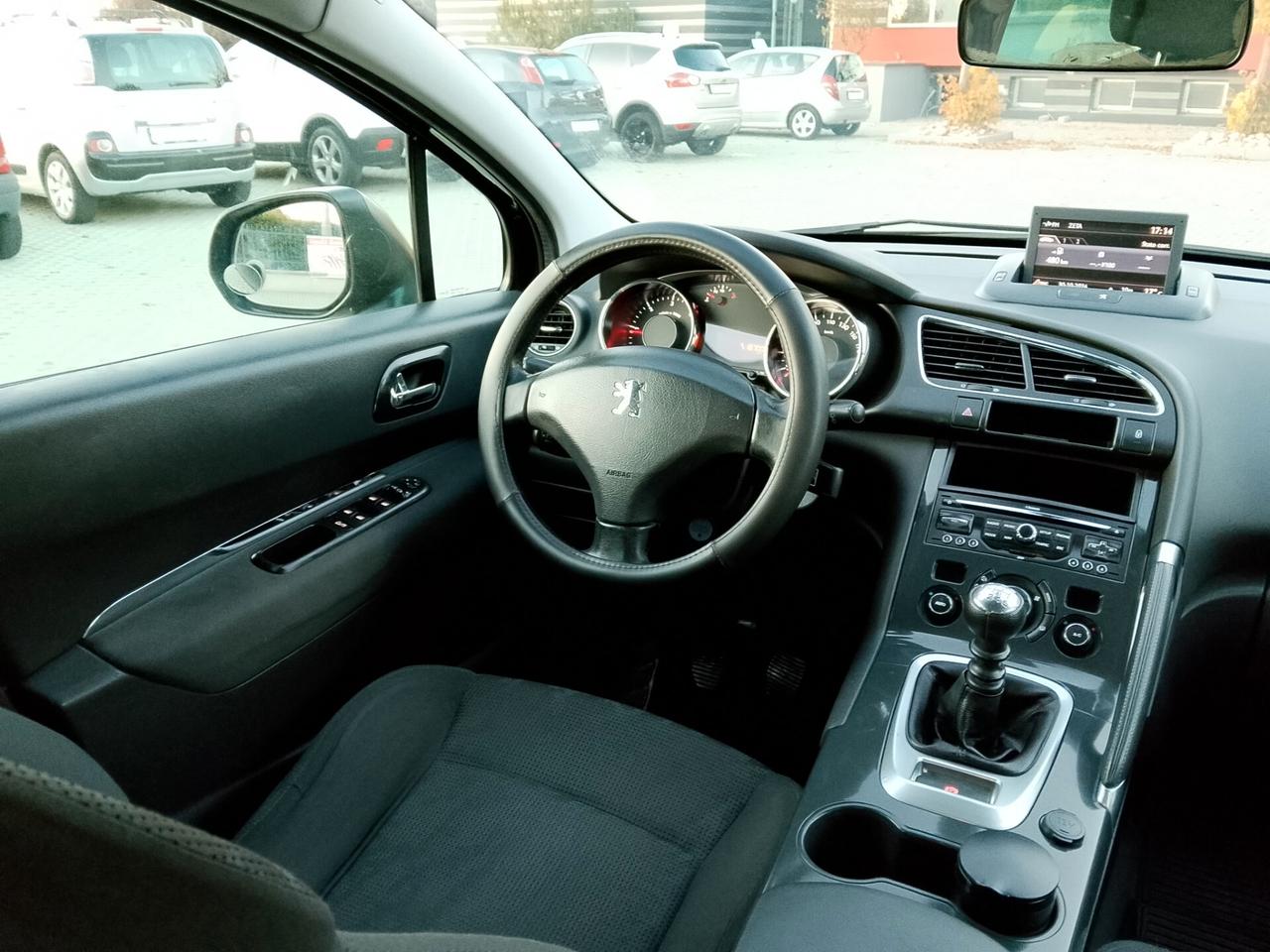 Peugeot 3008 1.6 HDi~149.000~11/2012