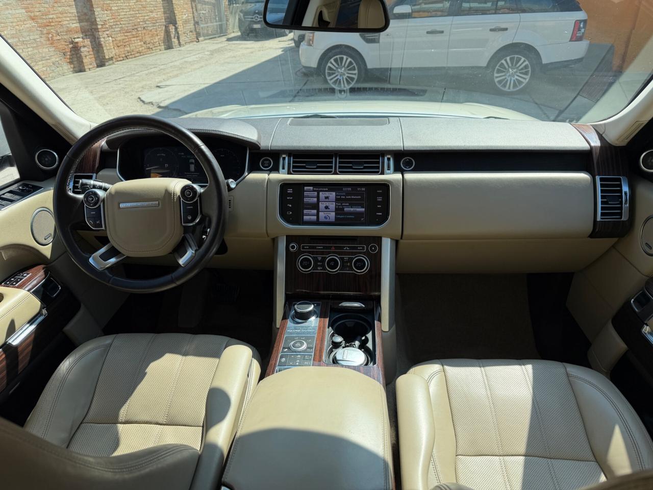 Land Rover Range Vogue 3.0 TDV6 AUTOBIOGRAPHI