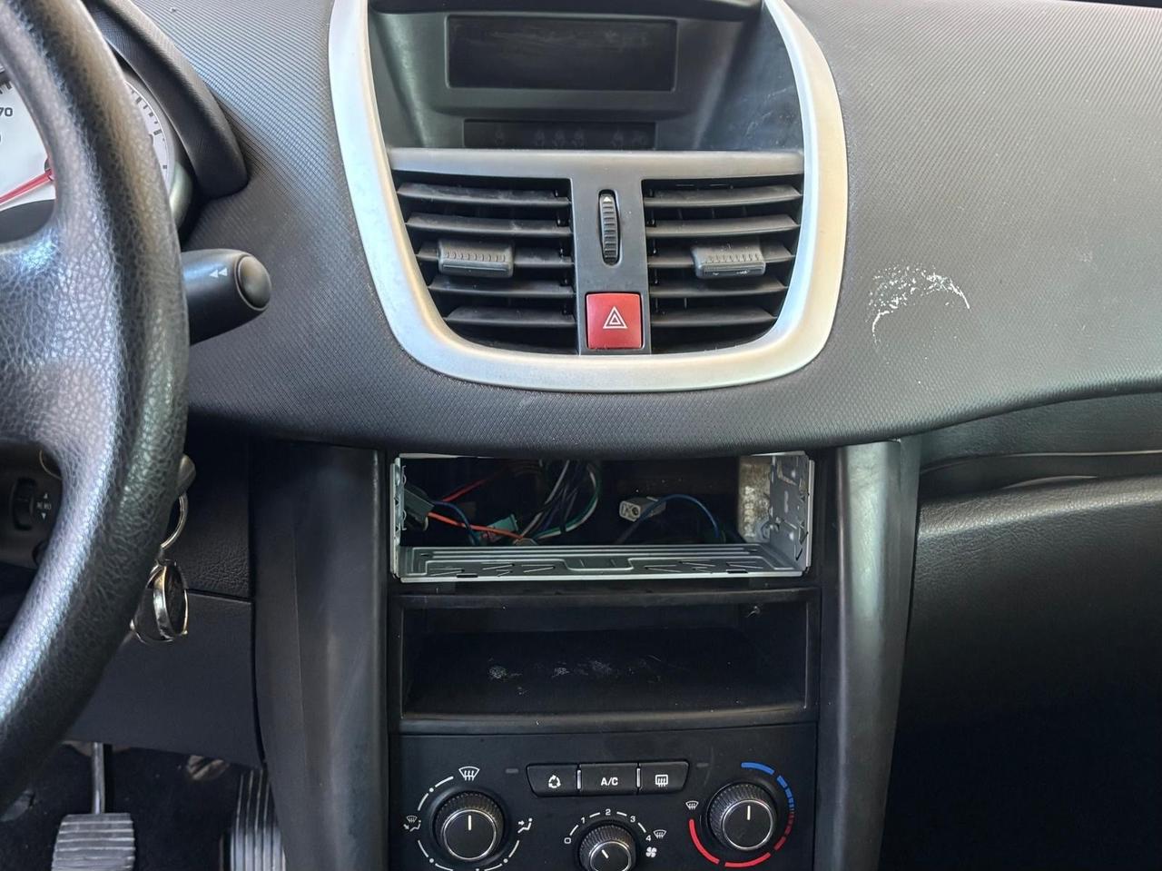 Peugeot 207 1.4 HDi 70CV FAP 5p. XS