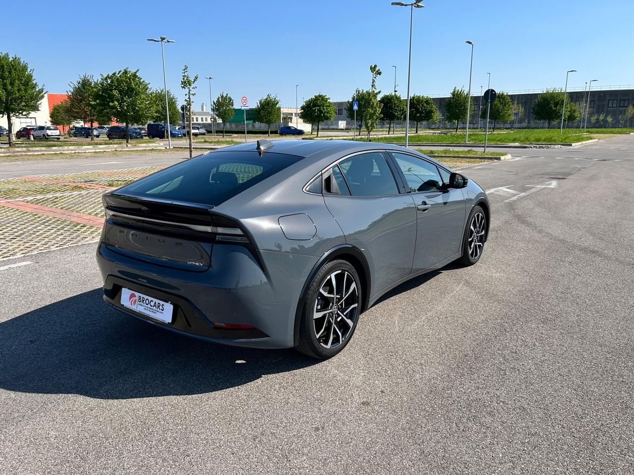 Toyota Prius 2.0 Plug-in Hybrid Lounge