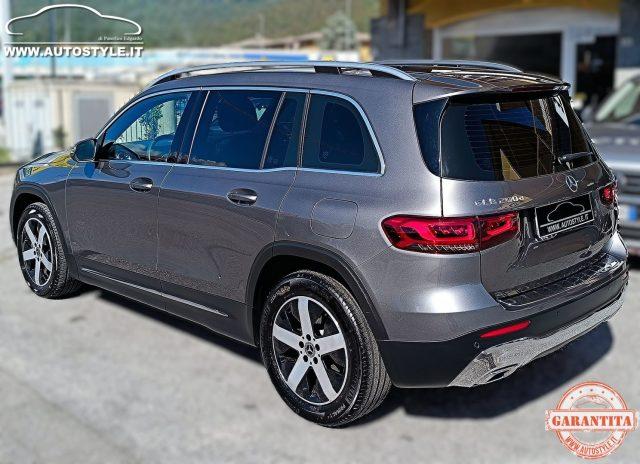 MERCEDES-BENZ GLB 200 d Automatic Sport