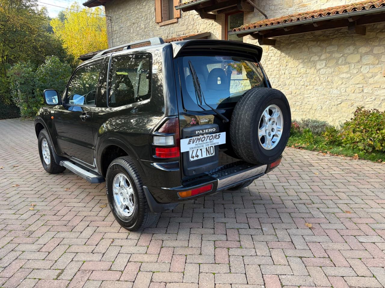 Mitsubishi Pajero 2.5 TDI 3p. GLS1