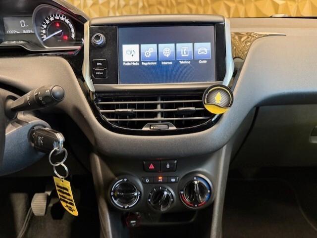 Peugeot 208 BlueHDi 75 5 porte Allure