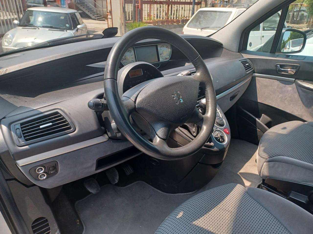 Peugeot 807 2.0 HDi Allure Anno 2013 7 posti
