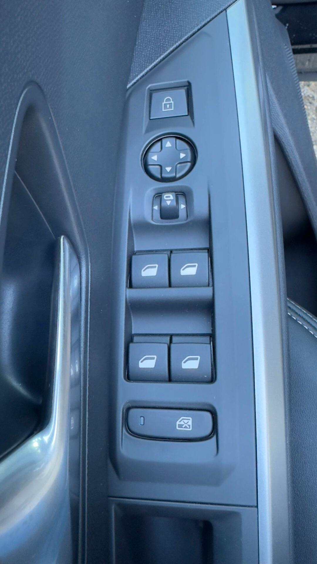 Peugeot 3008 Hybrid 145 e-DCS6 Allure