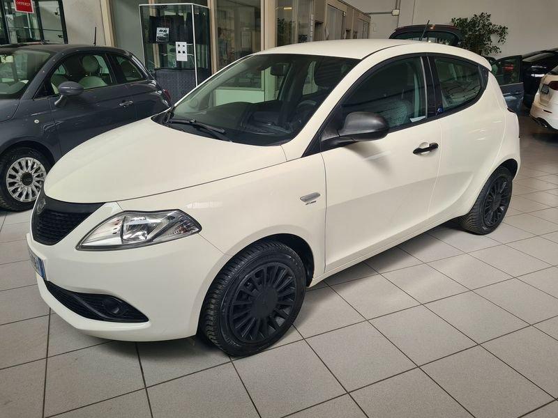 Lancia Ypsilon 1.2 69cv Elefantino Blu