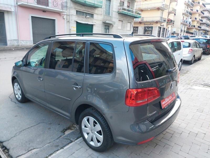 Volkswagen Touran Business 1.6 TDI DSG Comfortline