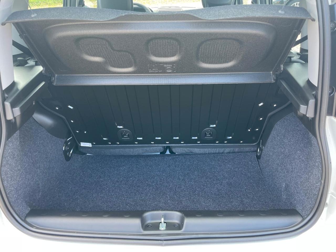 Fiat Panda 1.0 Fire Fly S&S Hybrid