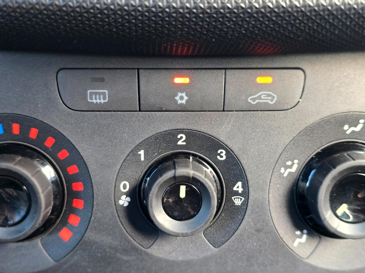 FIAT NEW PUNTO 1.3 M-JET 2016 NUOVISSIMA DI TUTTO