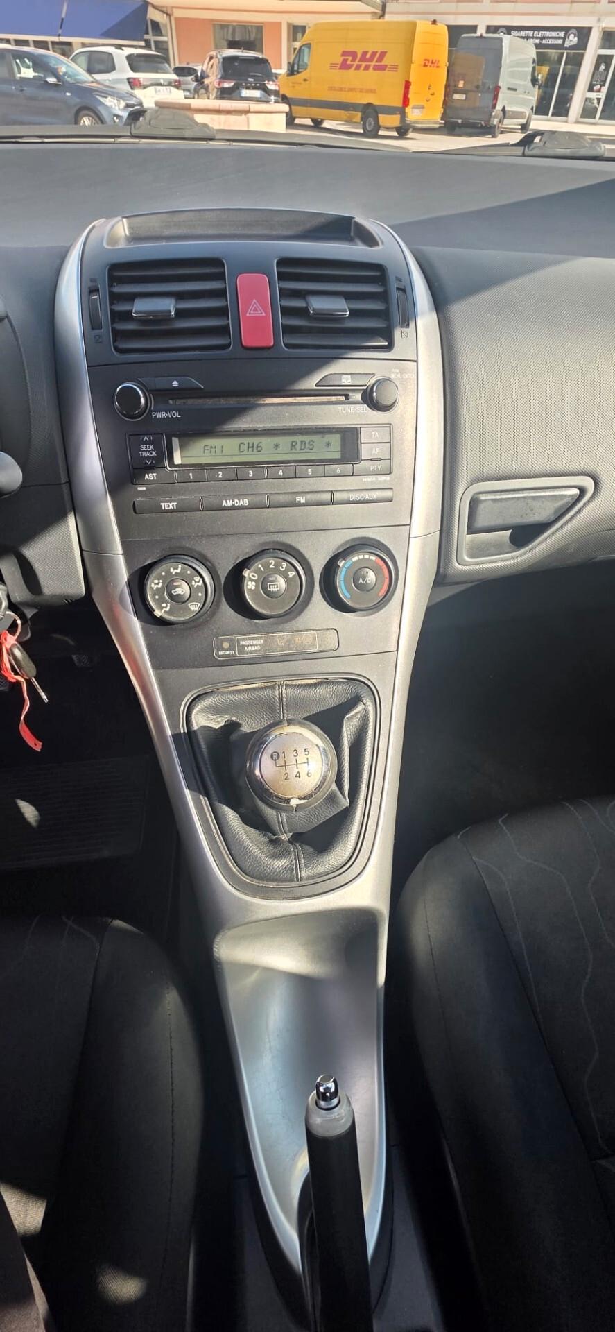 Toyota Auris 1.4 D-4D 5 porte Sol