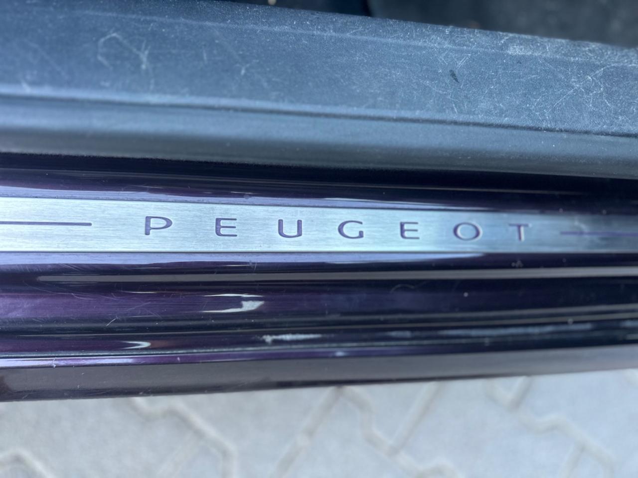 Peugeot 208 1.6 e-HDi 115 CV Stop&Start 3 porte XY