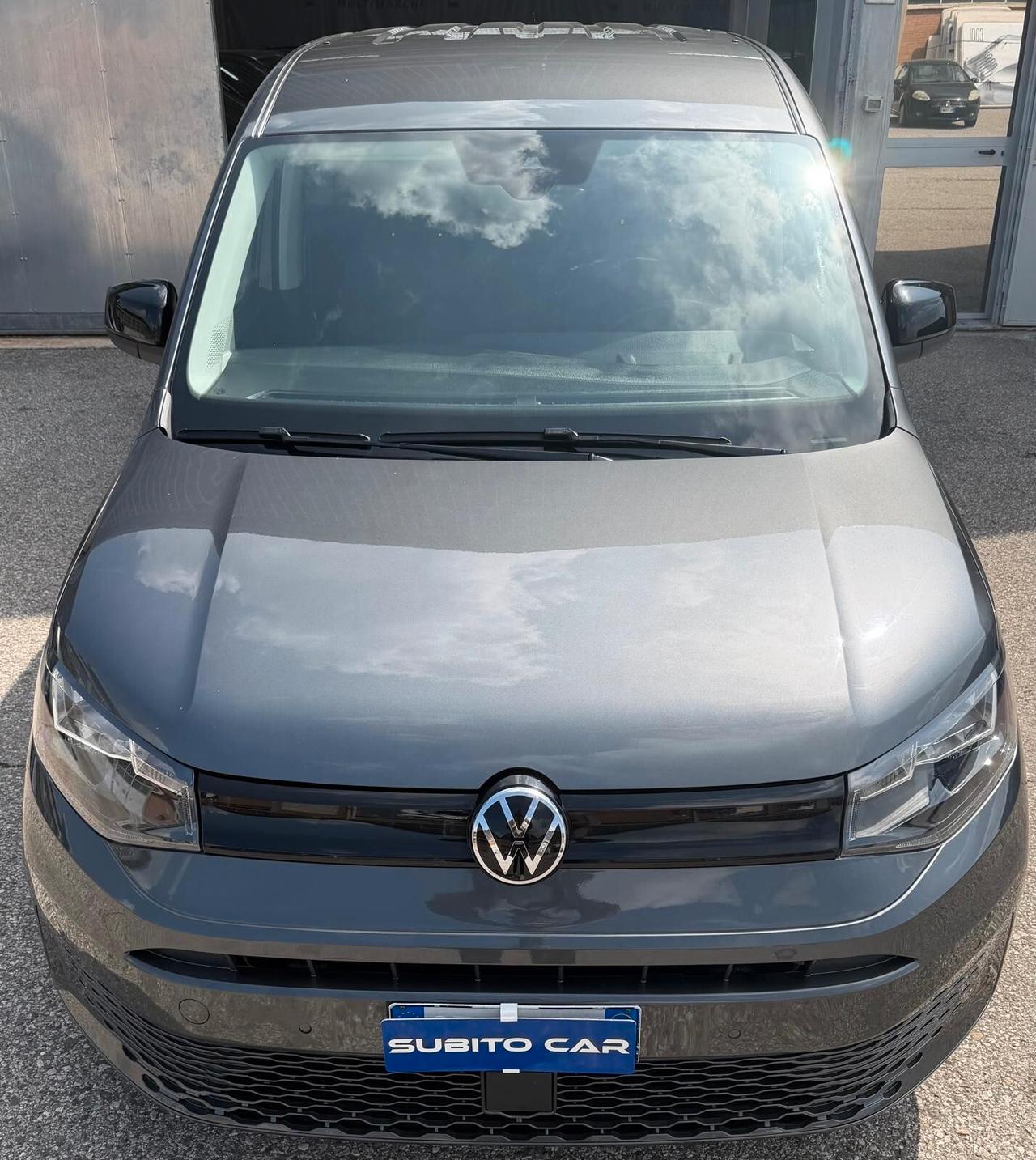 Volkswagen Caddy Pianale Ribassato 2.0 TDI 102 CV Space Maxi 7 POSTI DUE PORTIERE SCORREVOLI