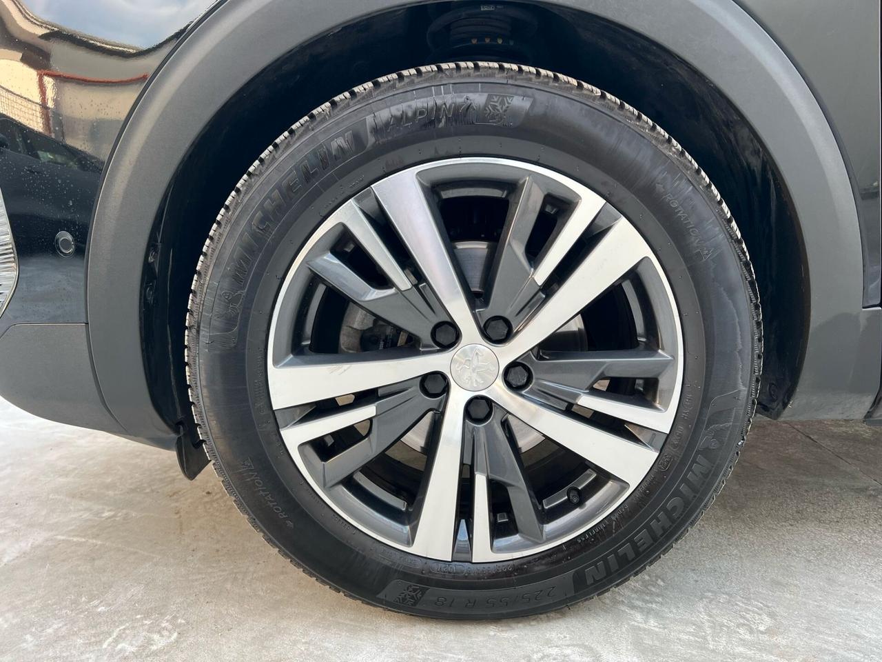 PEUGEOT 3008 1.5 BLUEHDI 130CV 2023!!! ALLURE!!!