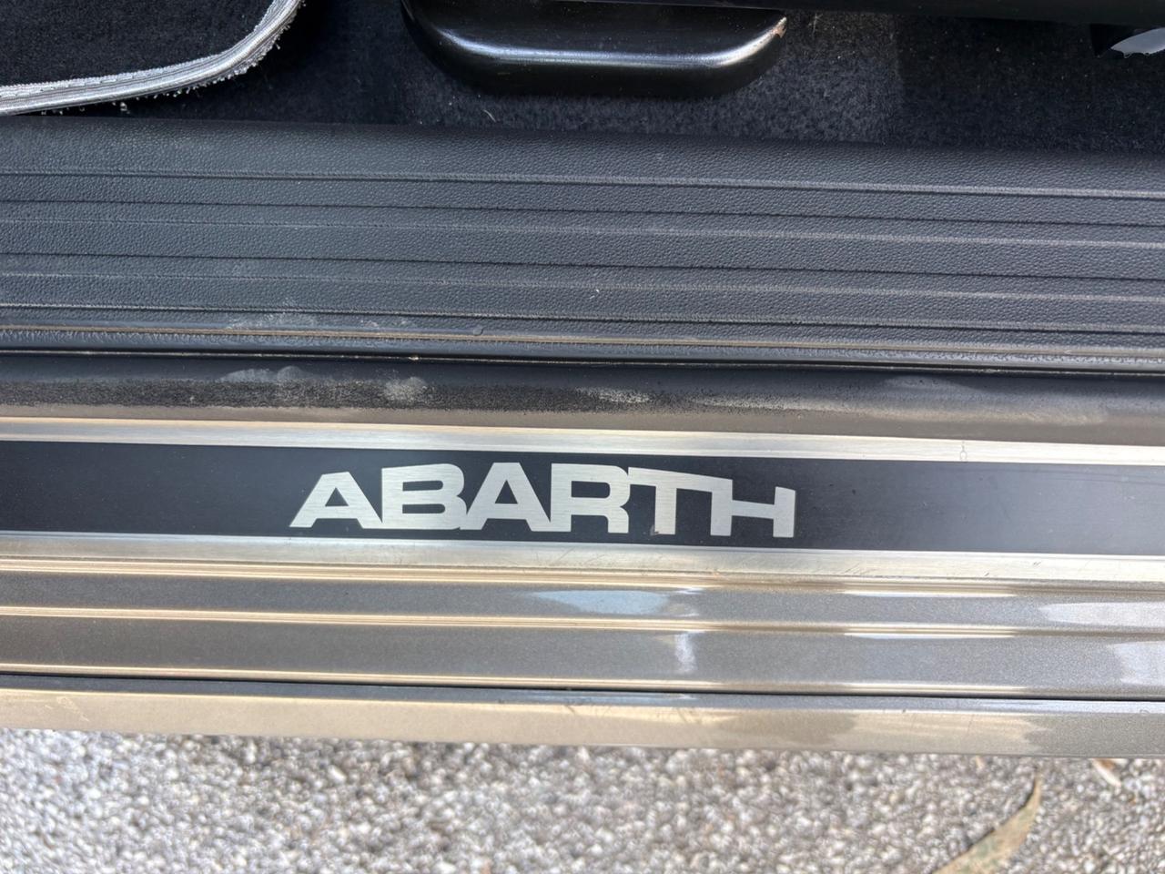 Abarth 595 1.4 Turbo T-Jet 180 CV Competizione