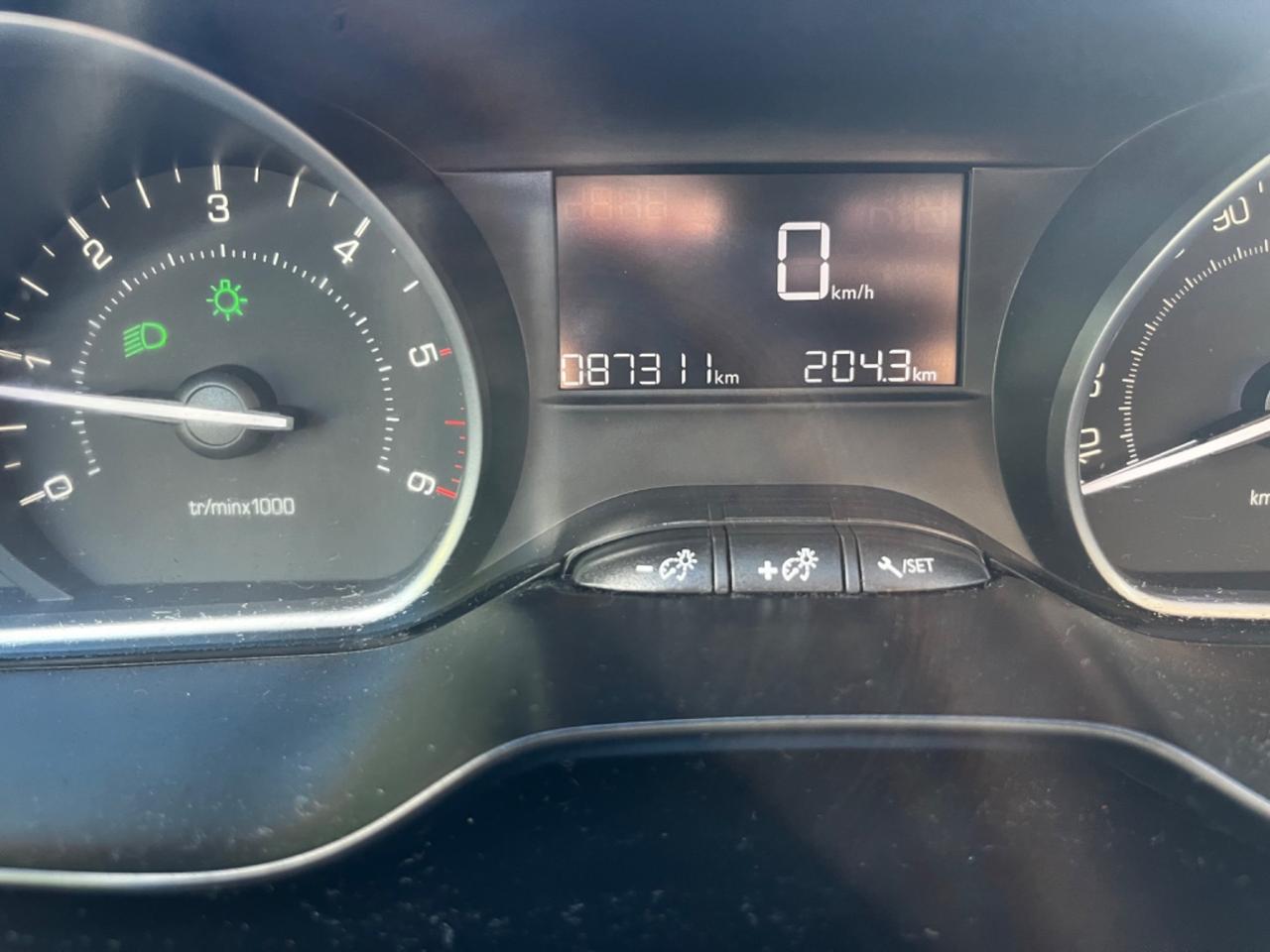 Peugeot 2008 Peugeot 2008 BlueHDi 75 Active ok per neopatentati