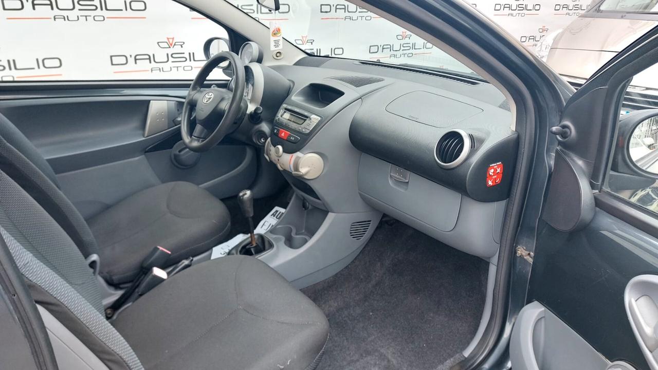 Toyota Aygo 1.0 12V VVT-i 3 porte Sol