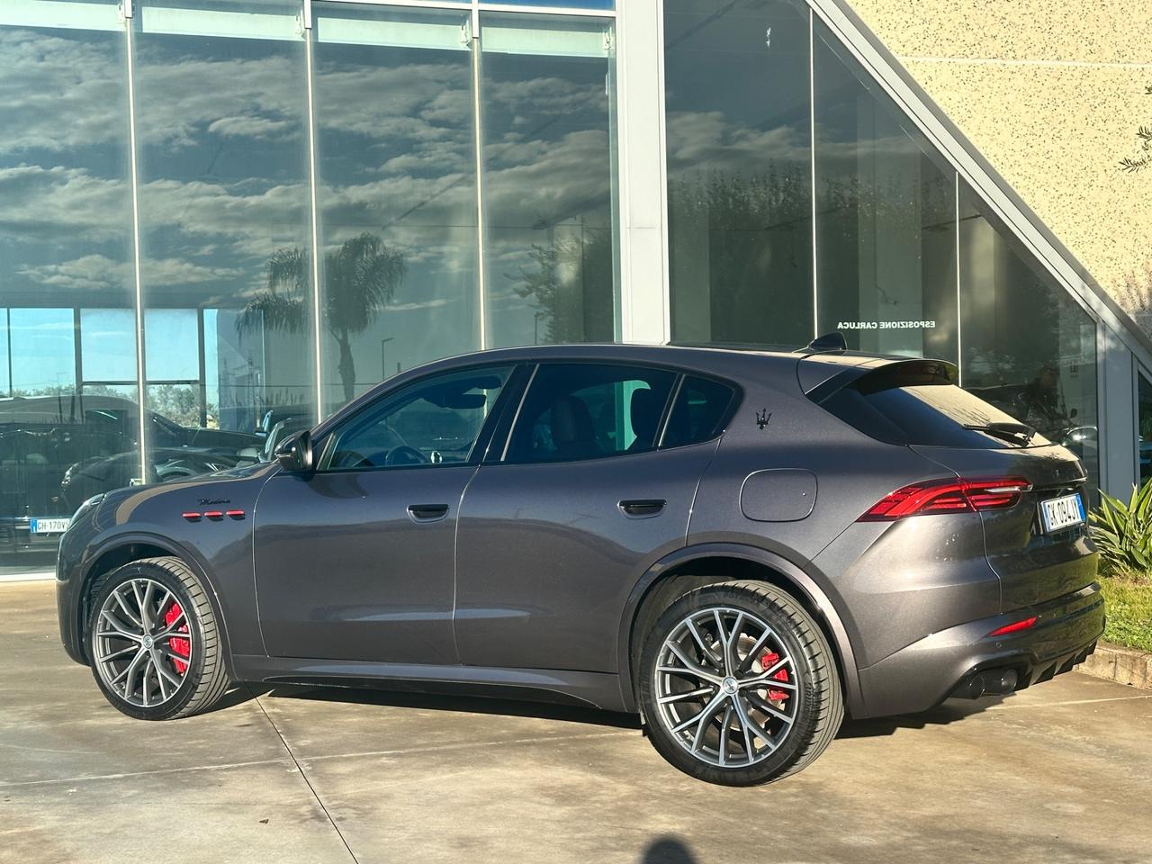 Maserati Grecale Modena 330cv possibilità noleggio no scoring