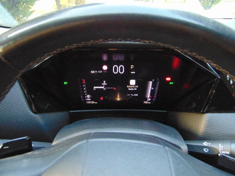 DS DS 4 2ª serie DS 4 BlueHDi 130 aut. Bastill...