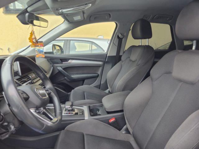 AUDI Q5 40 TDI quattro S tronic Business Sport