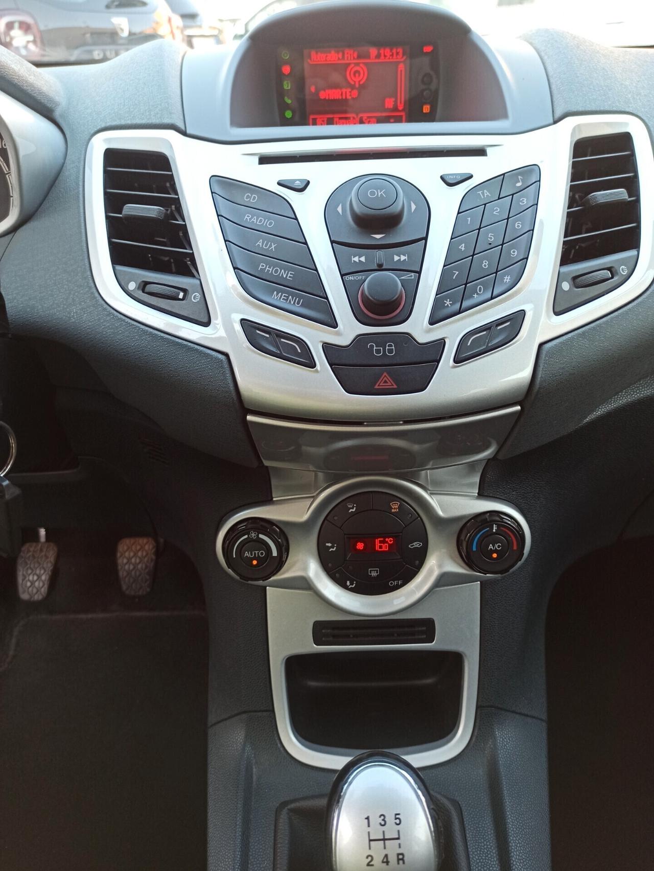 Ford Fiesta 1.2 82 CV 5 porte Titanium
