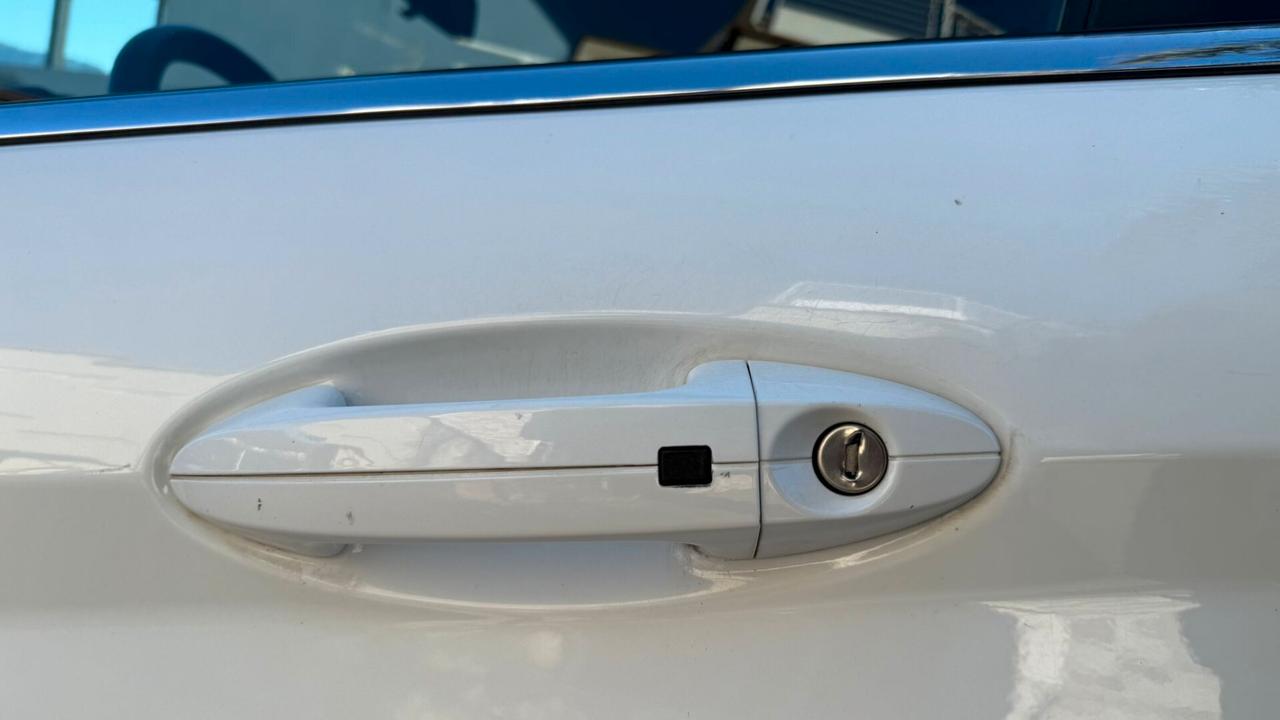 FORD FIESTA 1.4 TITANIUM 5 PORTE GPL 2012