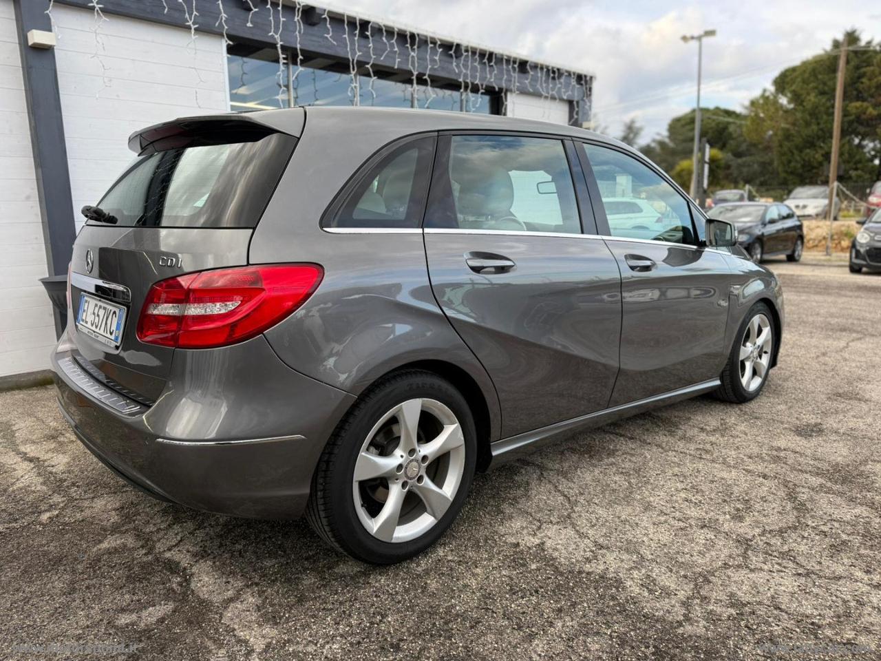 MERCEDES-BENZ B 180 CDI BlueEFFICIENCY Premium