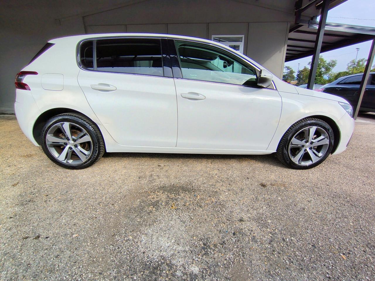 Peugeot 308 BlueHDi 120 S&S Business