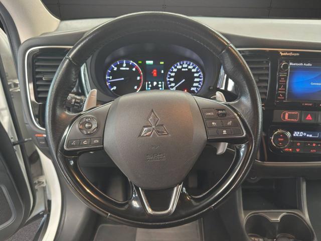 MITSUBISHI Lancer Instyle