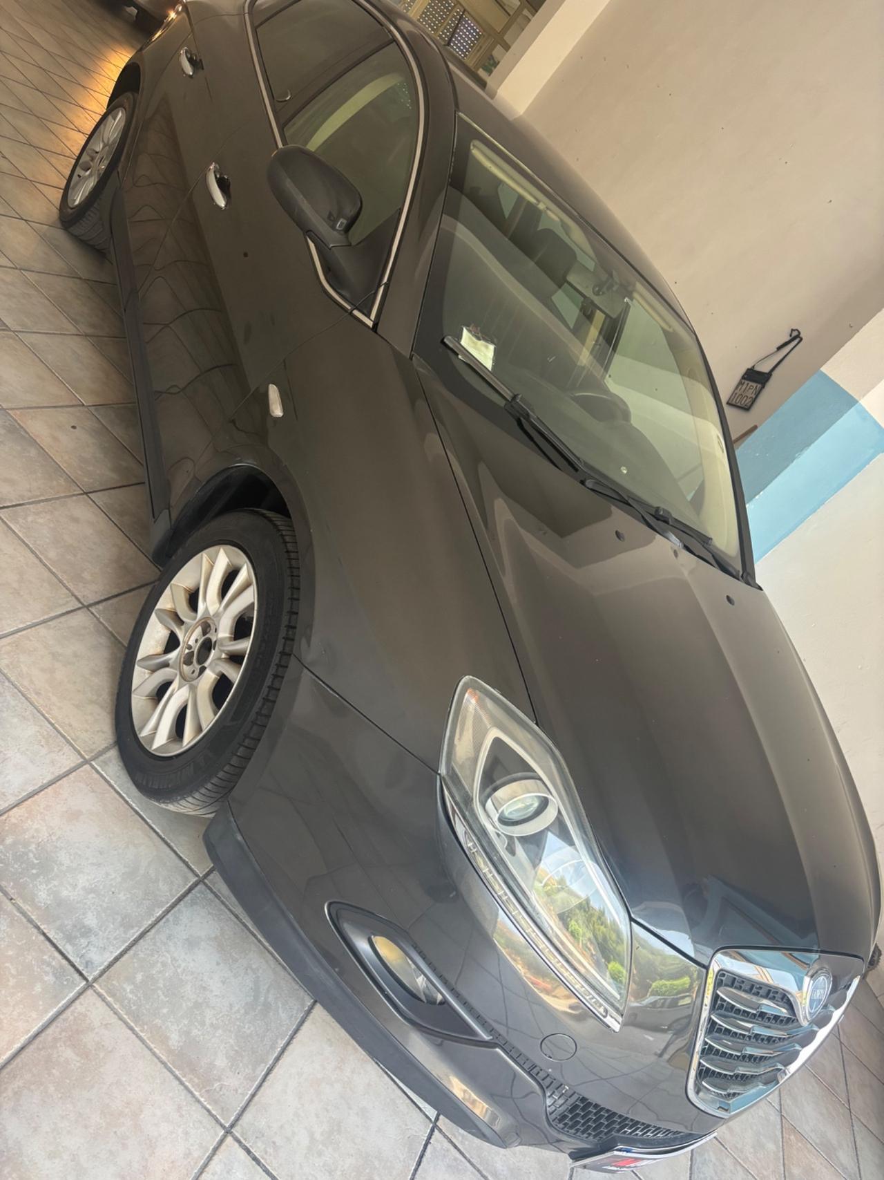 Lancia Delta 1.6 MJT DPF Selectronic Platinum