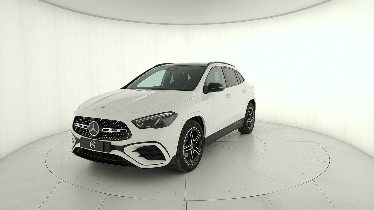 Mercedes-Benz GLA 200 d automatic
