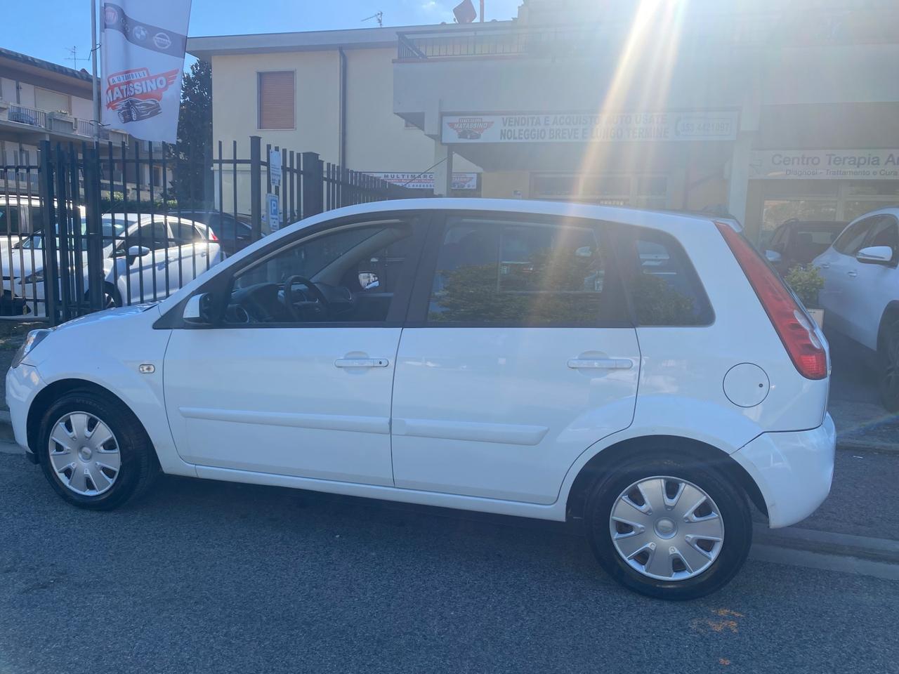 Ford Fiesta 1.4 TDCi 5p. Ghia
