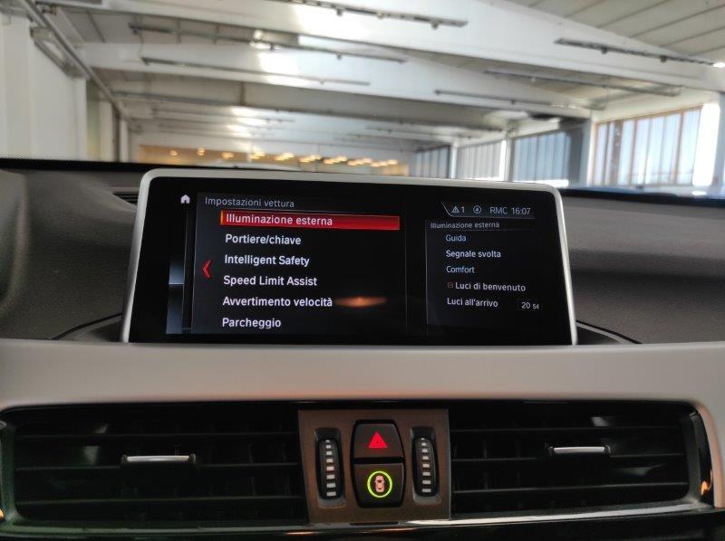 BMW X1 (F48) - X1 xDrive18d Business Advantage