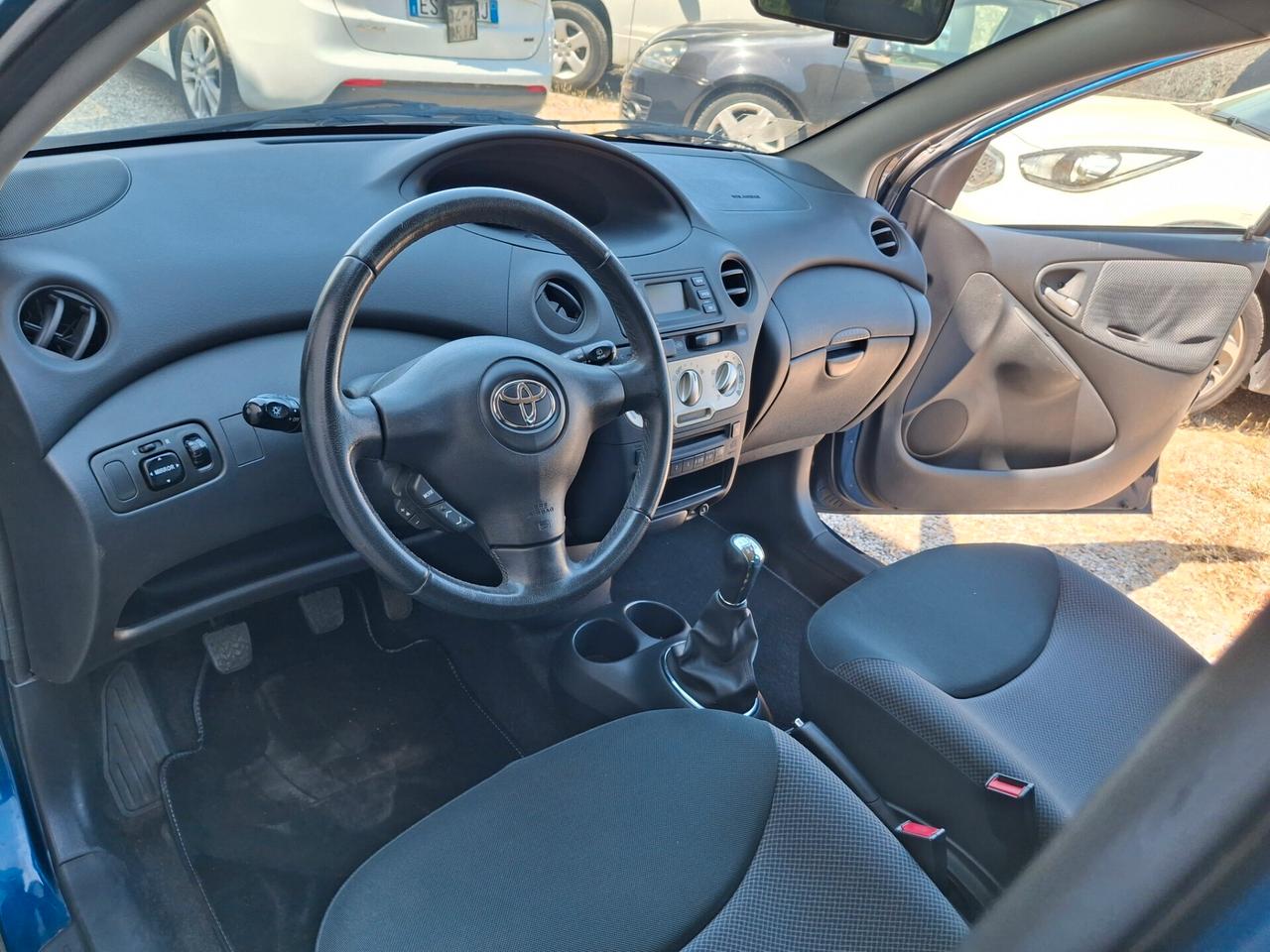 Toyota Yaris 1.0i 16V cat 5 porte
