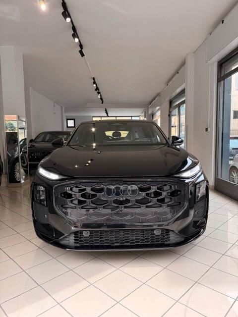 Audi Q3 Sportback Black line 35 TDI S-tronic NEW MODEL