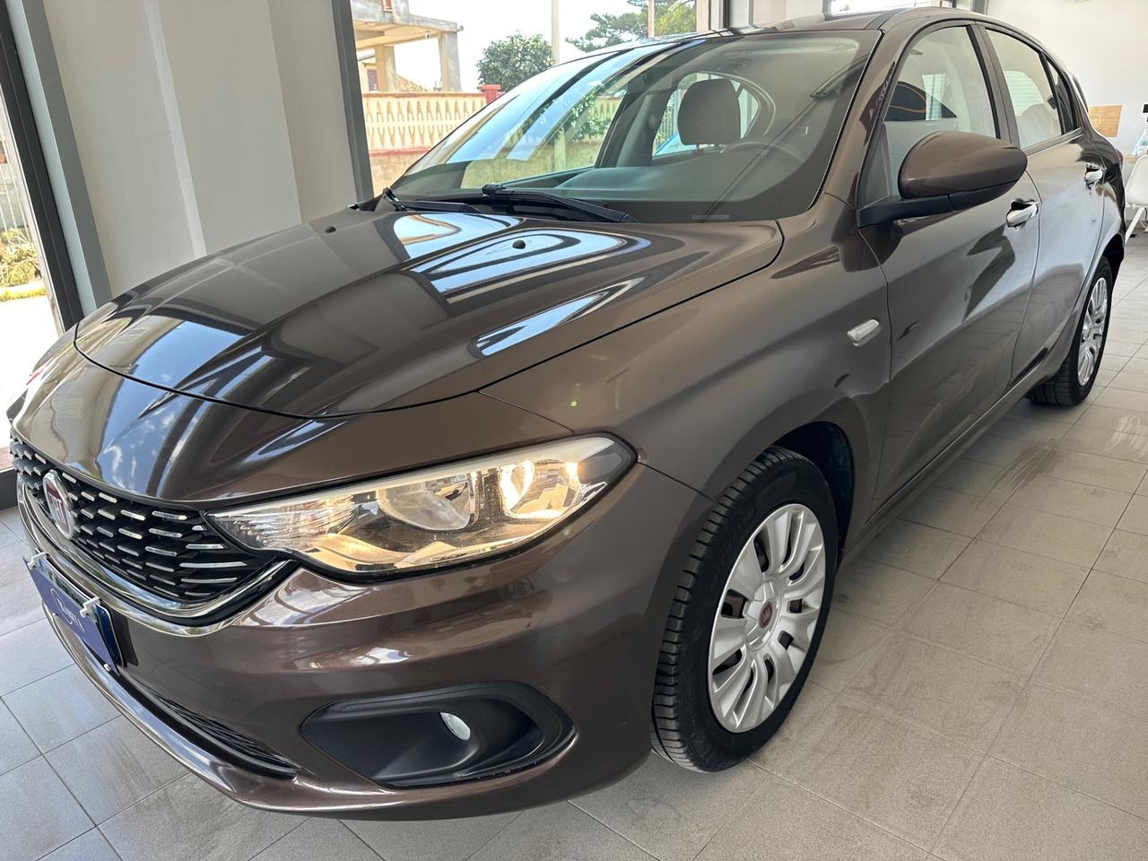 Fiat Tipo 1.6 Mjt S&S 5 porte Easy