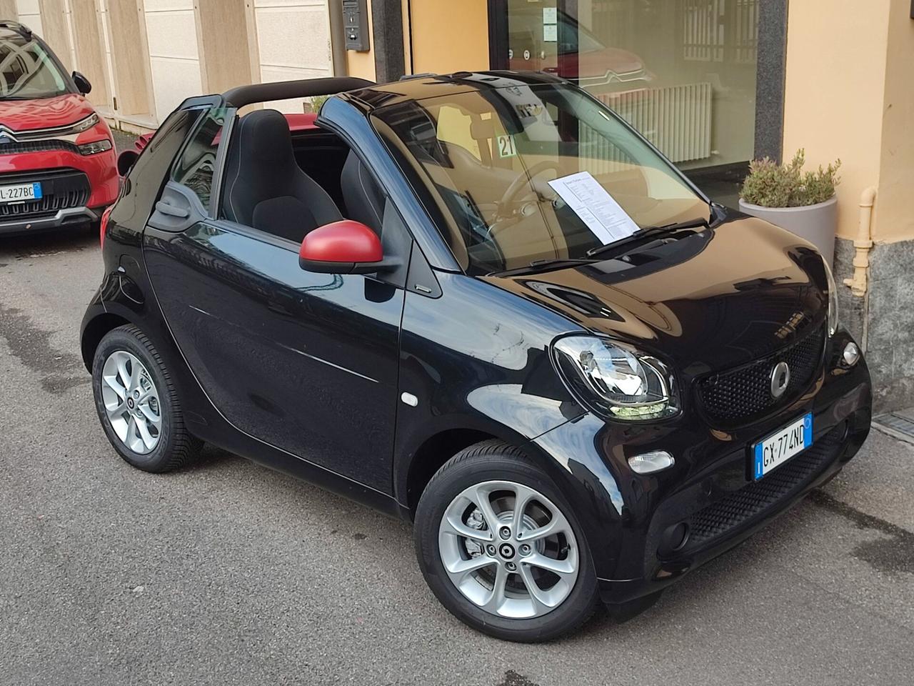 Smart ForTwo 70 1.0 twinamic cabrio Passion Capote Rossa Ok neopatentati