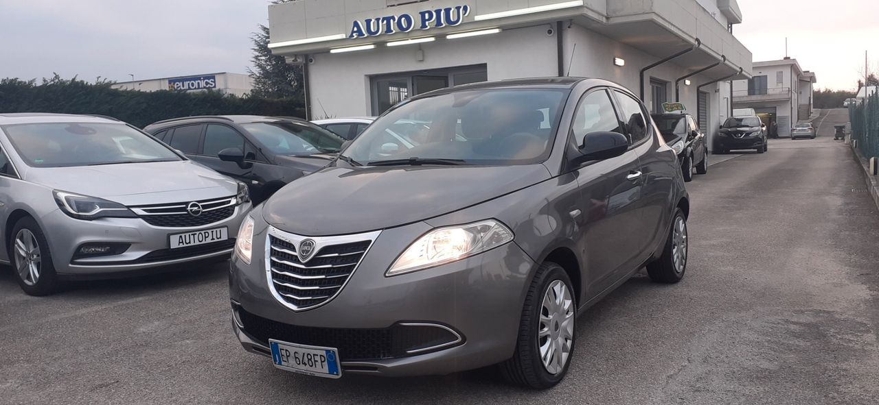 Lancia Ypsilon 1.3 MJT 16V 95 CV 5 porte S&S Silver