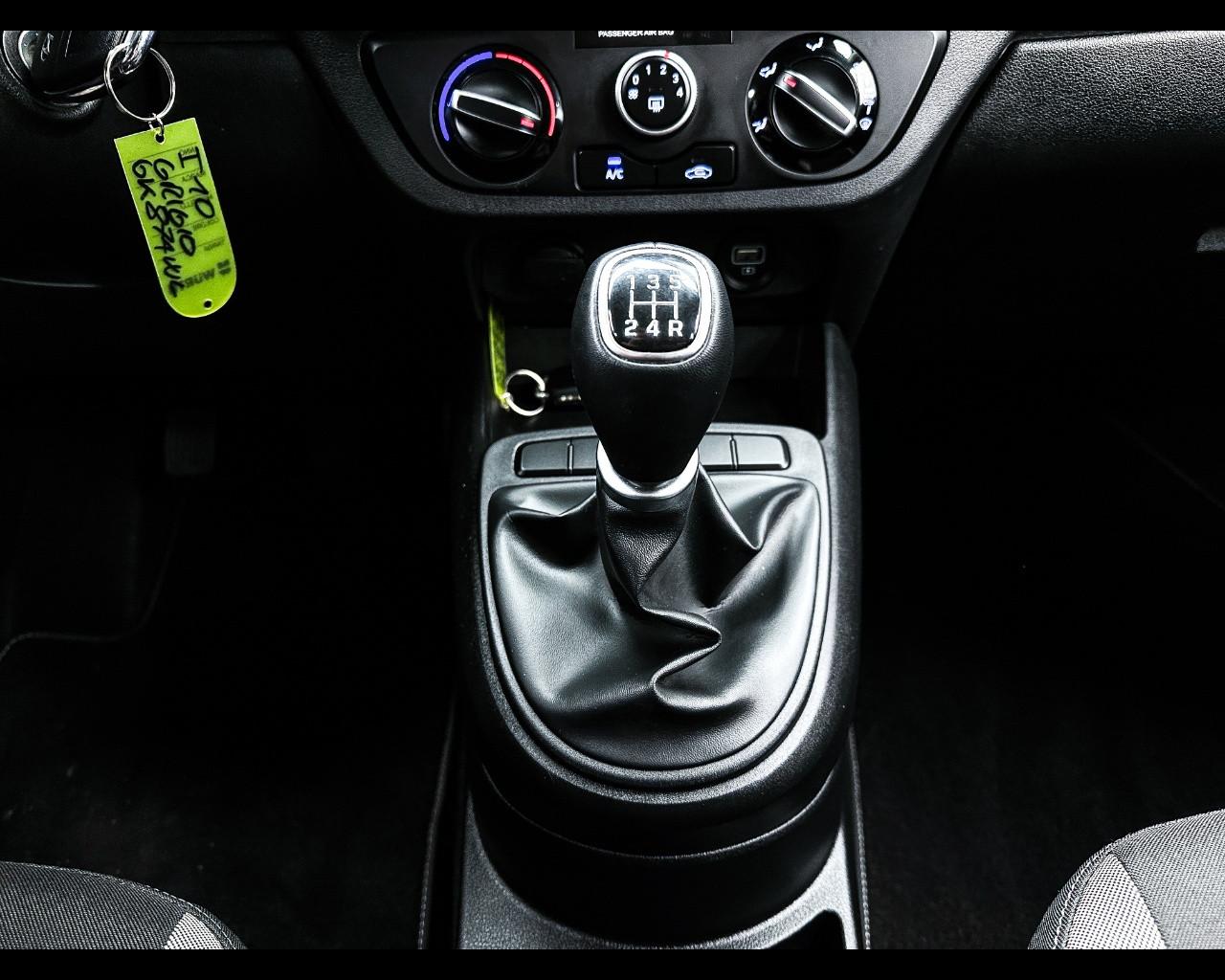 HYUNDAI i10 1.0 MPI Tech