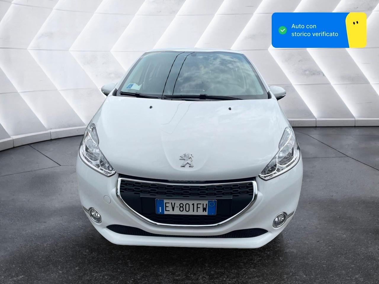 Peugeot 208 1.4 HDi 68 CV 5 porte Allure