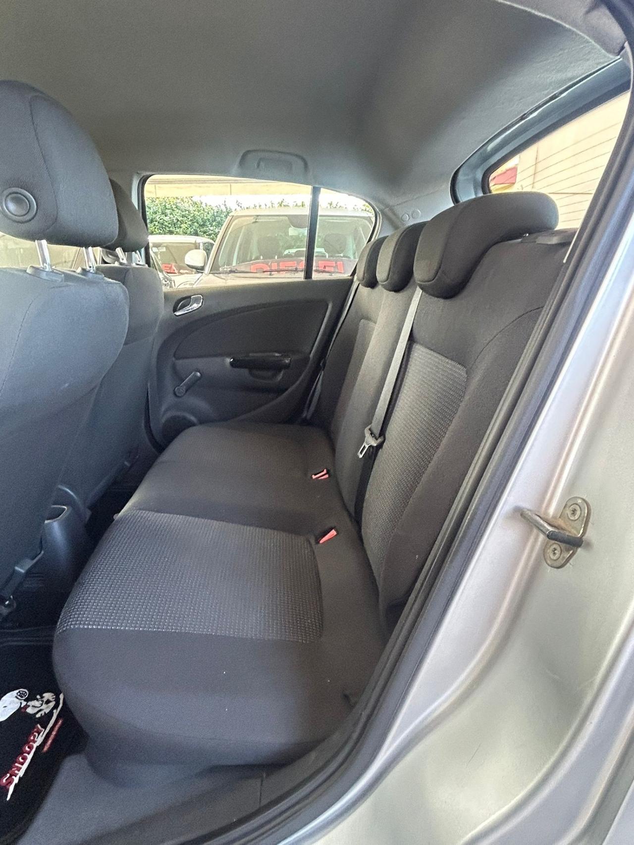 Opel Corsa 1.0 12V 5 porte Enjoy