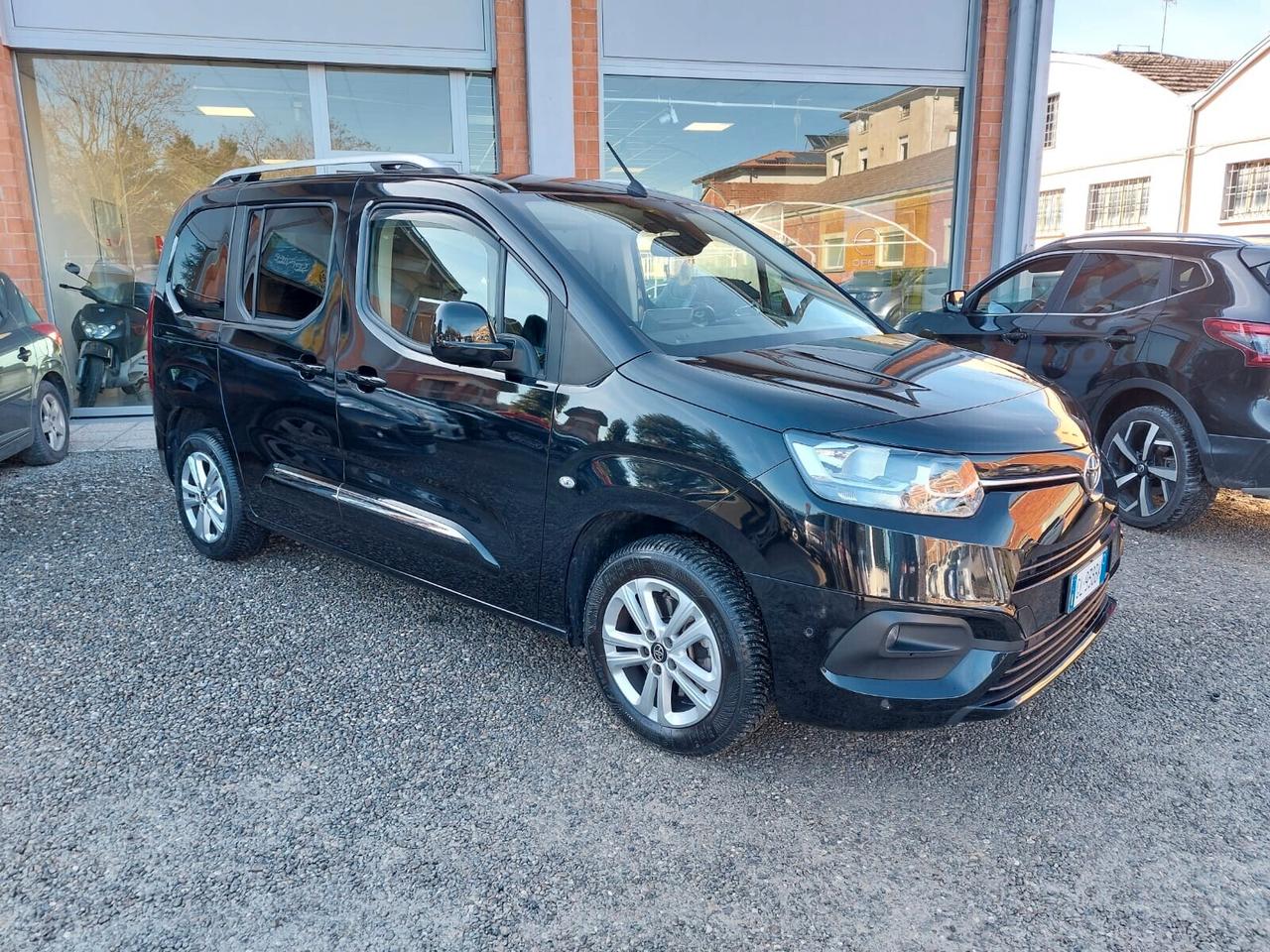 Toyota Proace Verso 1.5D 130 CV S&S L1 Luxury STUPENDA