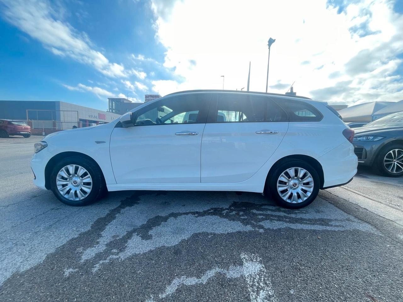 Fiat Tipo 1.6 Mjt S&S SW Lounge