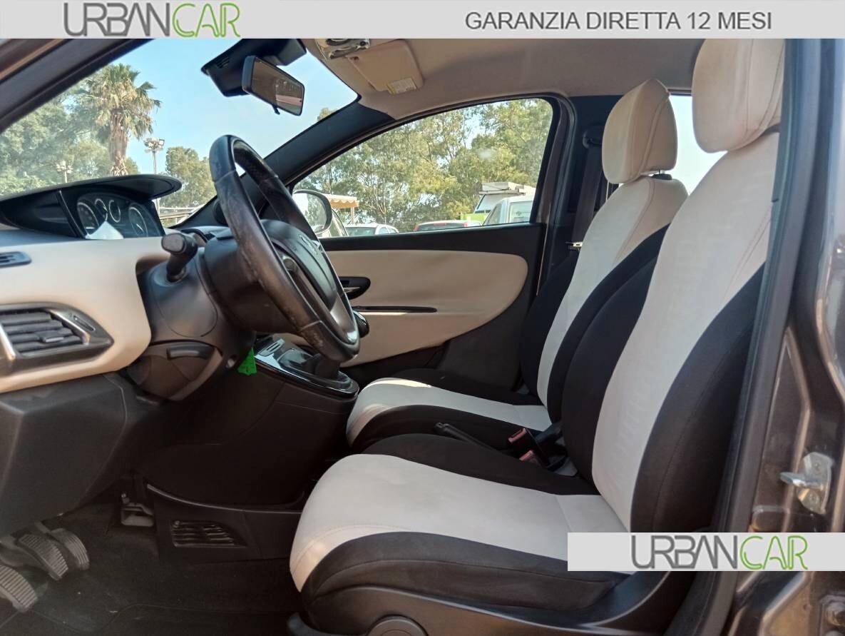 Lancia Ypsilon 1.3 Mjt Cv 95 5p Platinum - GARANZIA