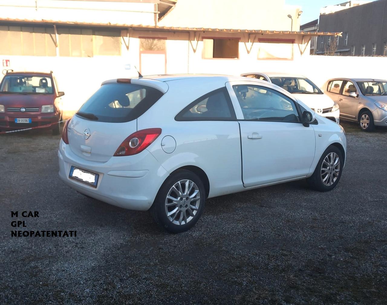 Opel Corsa 1.2 80CV 3 porte GPL-TECH Enjoy