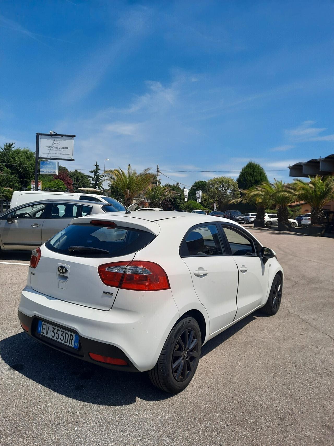 Kia Rio 1.1 CRDi 5p. Active OK NEOPATENTATI