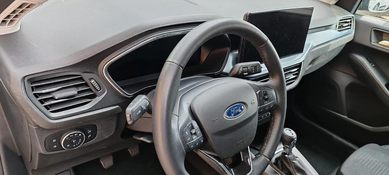 Ford Focus 1.0 Hybrid 125 CV leggermente alluvionata